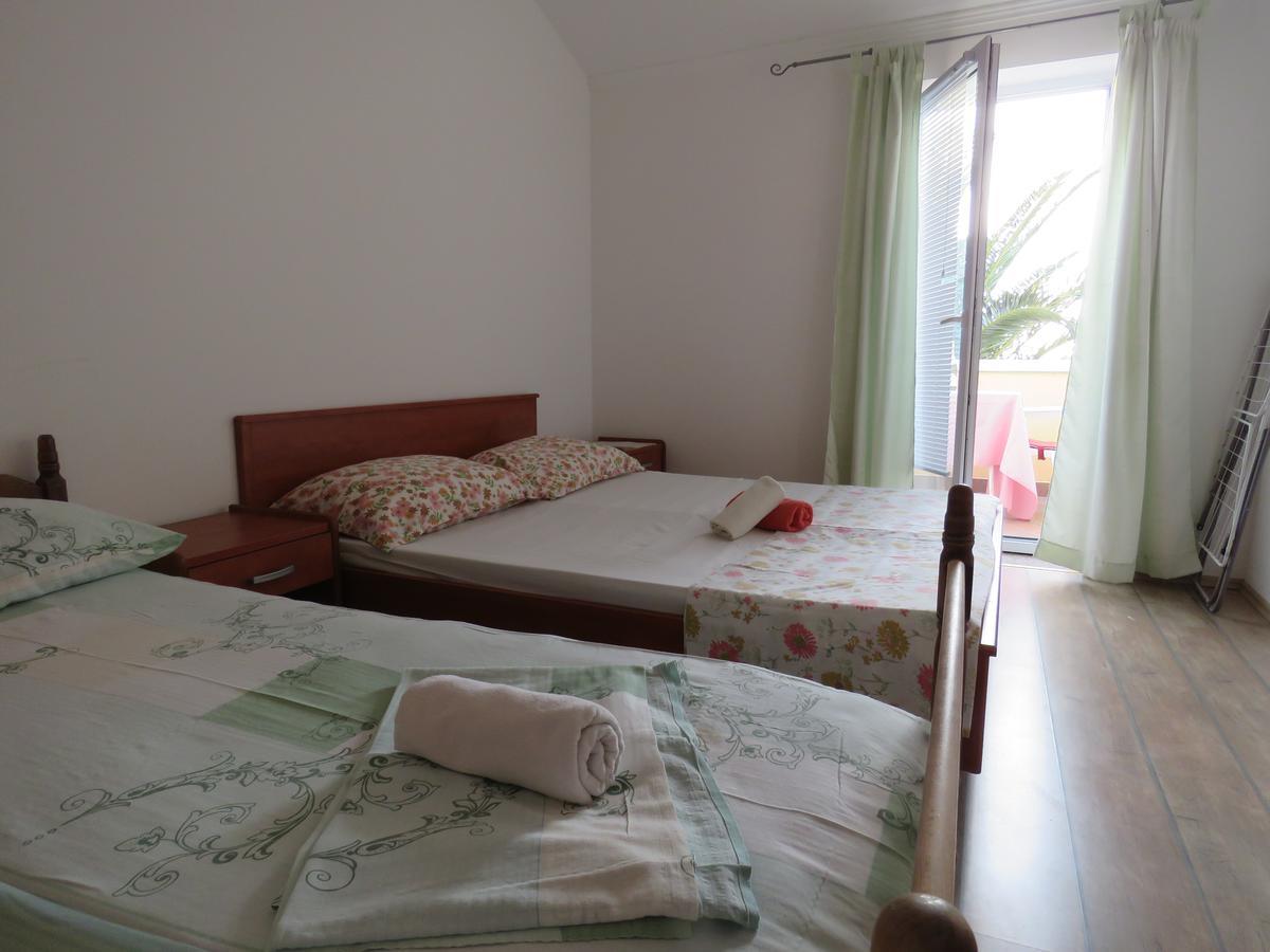 Apartments Palma Novalja Habitación foto